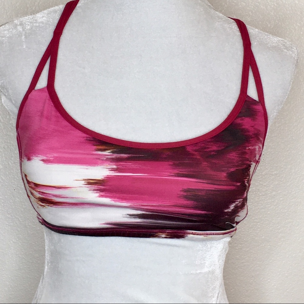 💥LULULEMON “lighten Up" Sports Bra - Size 8 - Picture 7 of 15